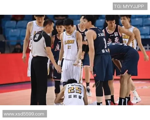 武汉篮球队意识争议引发热议球迷与专家观点交锋激烈