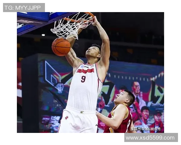 武汉网球队以73分领跑总决赛积分榜展现强劲实力